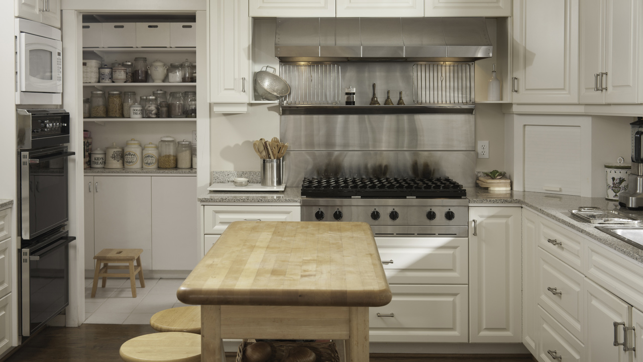 22 Kitchen Makeover Before & Afters - Kitchen Remodeling Ideas 22 Kitchen Makeover Before & Afters - Kitchen Remodeling Ideas